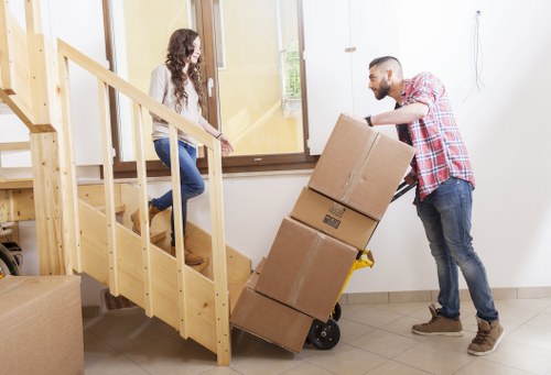 Stockwell removal van service for local transport and storage moves